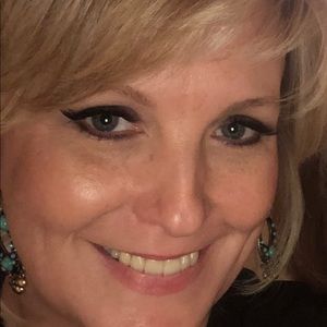 Meet your Posher, Joy